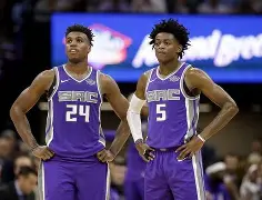 开云网页版登录入口-萨克拉门托国王训练开放日，今夜队长鼓劲引欢呼，欧篮联在即，医务组通报恢复