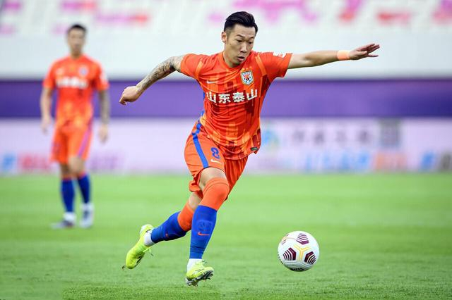 开云中国-窗口期葡超传出新动向，上海海港内部沟通，管理层表态：更衣室稳定，训练强度明显提升