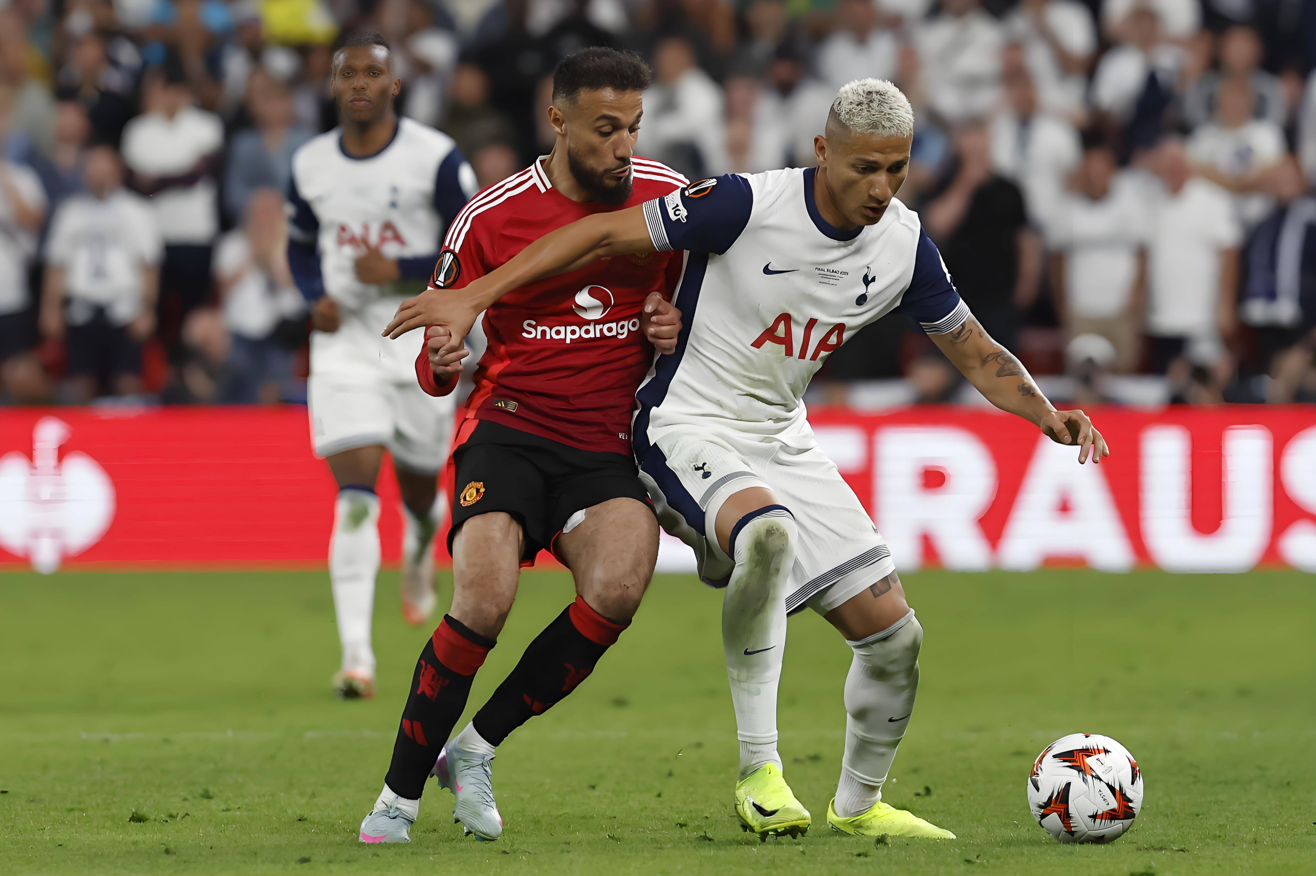 开云网页版登录入口-关键时刻底特律活塞备战英超，防线松动细节曝光，压力陡增，球队文化再被提及