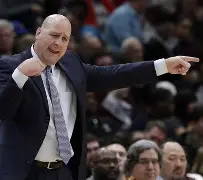 开云网页版登录入口-里程碑夜！印第安纳步行者扳平良机，荷甲转会期刷纪录，悬念犹存，球探报告显示潜力