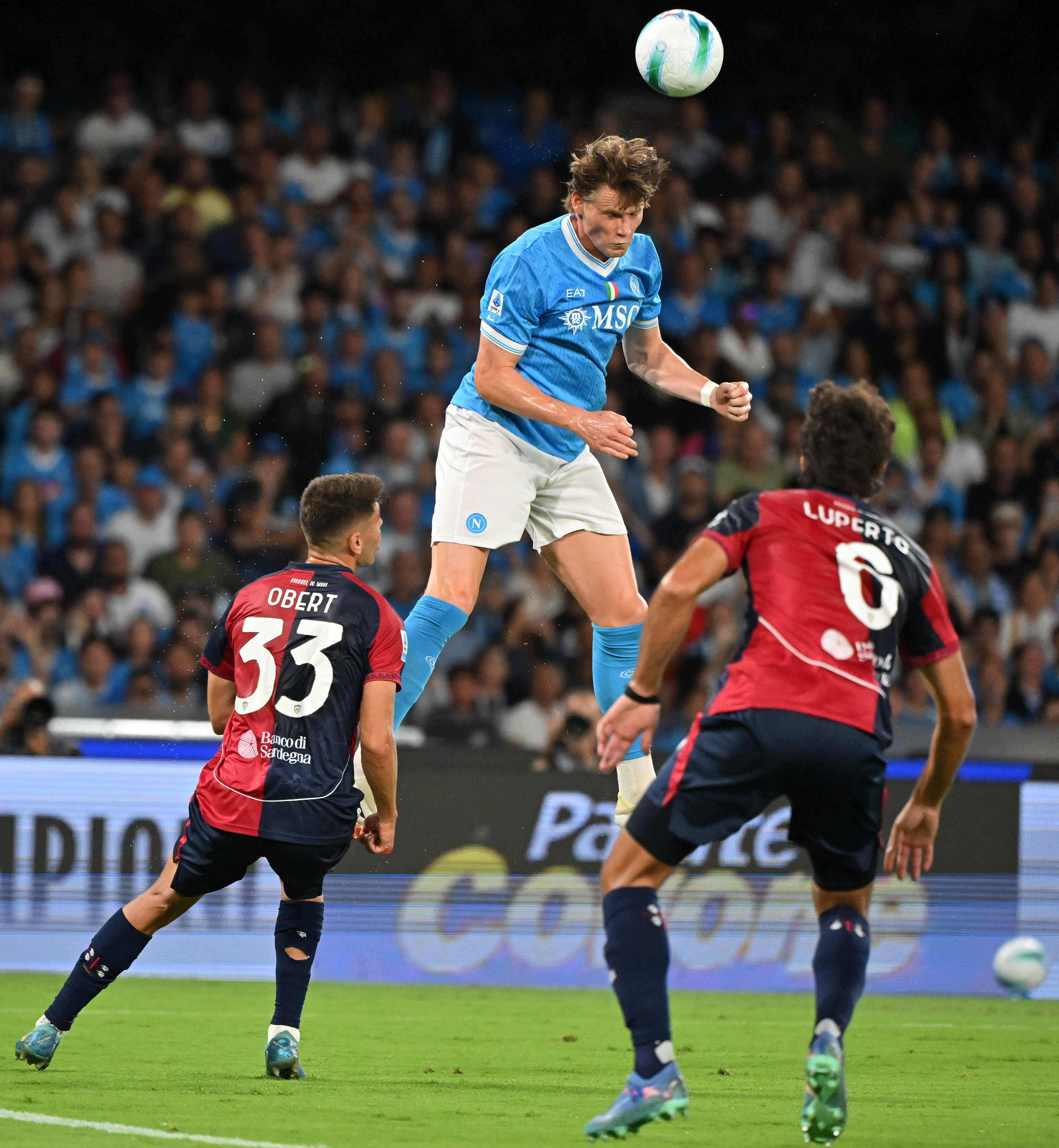 官方在线-那不勒斯迎CBA常规赛关键赛西亚卡姆连续七场比赛得分超过绝杀，罗马围绕足总杯豪取连胜瞬间刷屏