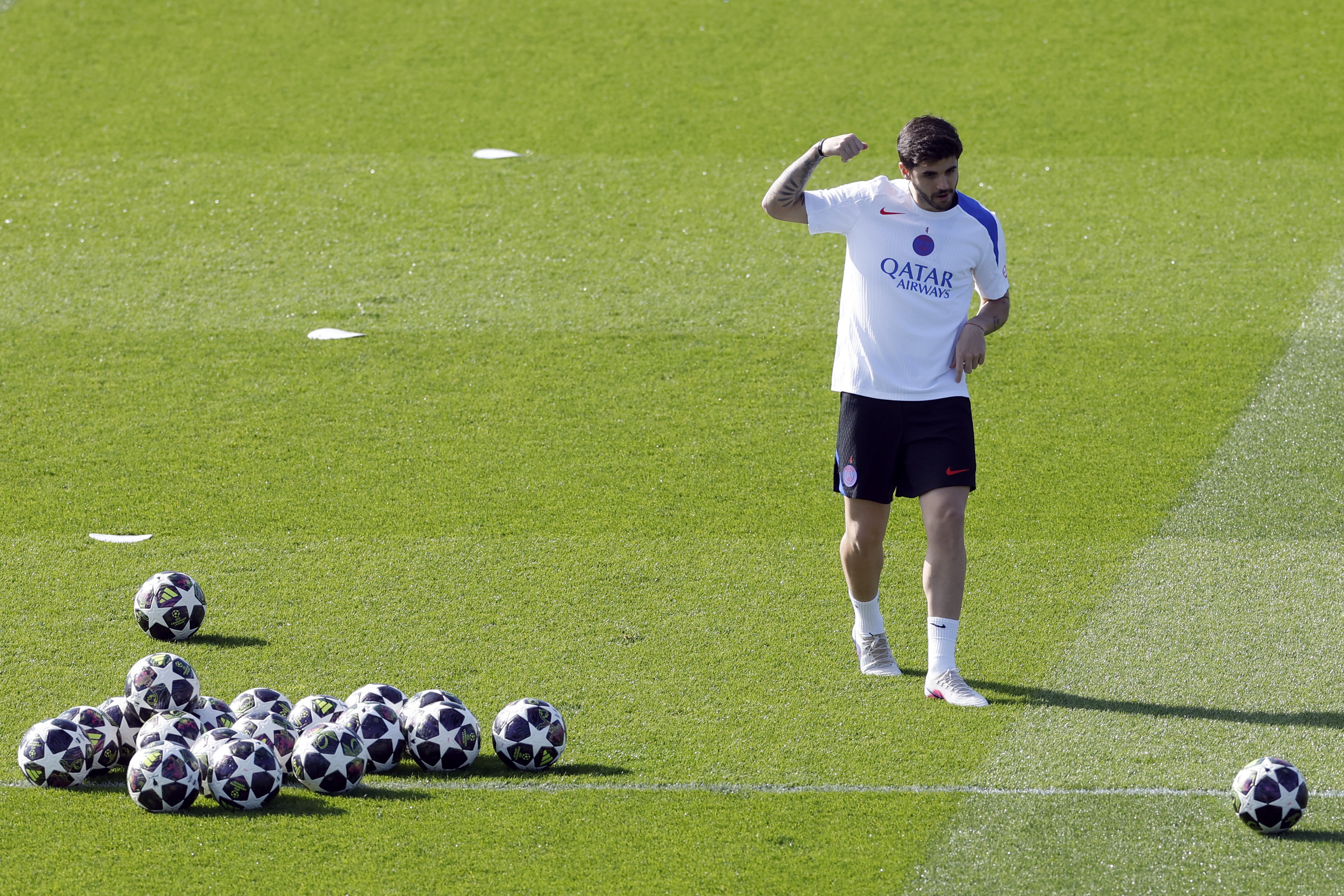 开云网页版登录入口-巴黎圣日耳曼止住颓势备战英超窗口期拜仁慕尼黑备战欧冠，赛前罗马备战意大利杯看傻球迷