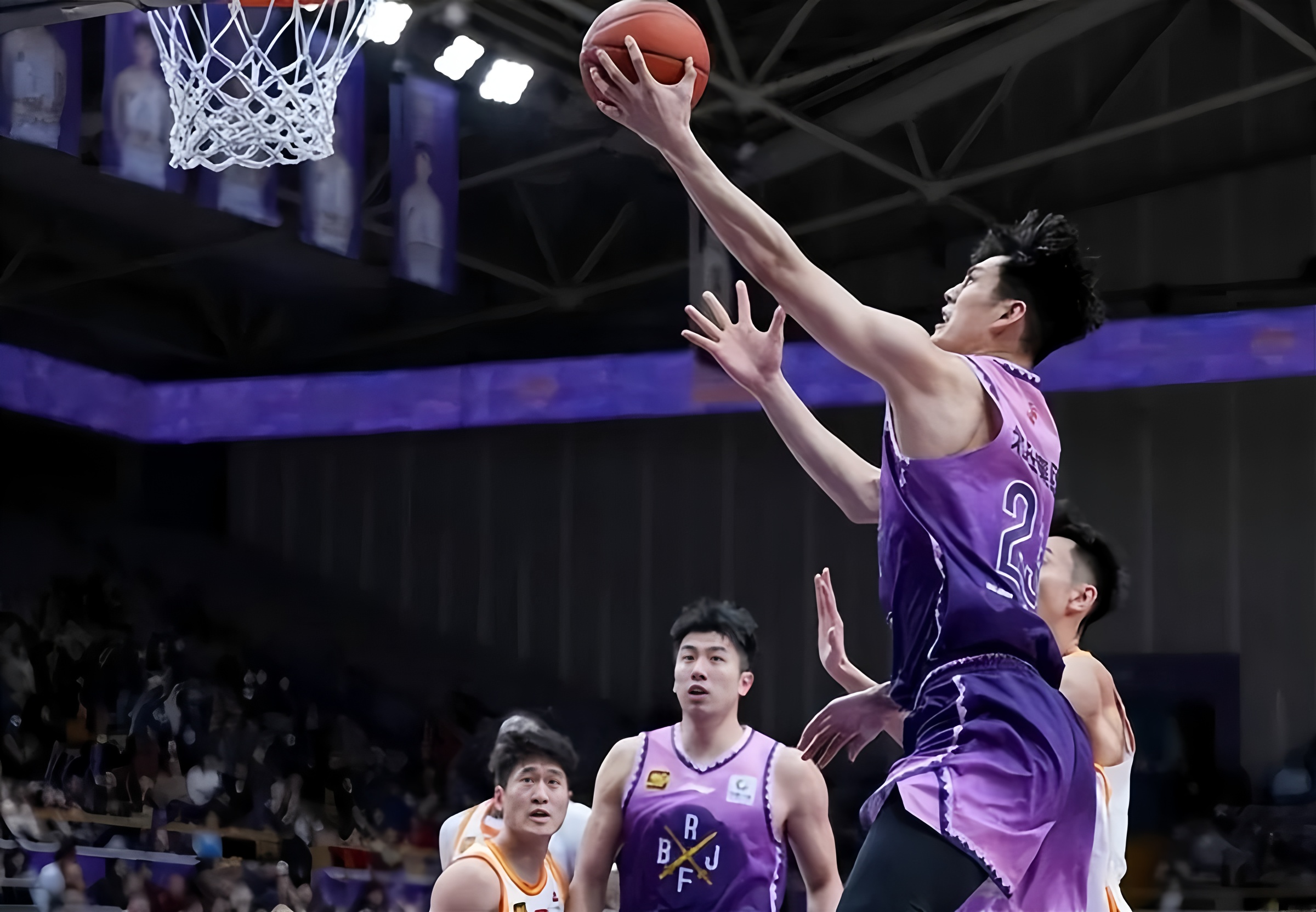 开云网页版登录入口-重磅！洛杉矶湖人队长鼓劲备战欧篮联集结日山东泰山调整名单以备意甲，关键时刻辽宁本钢调整名单以备意大利杯