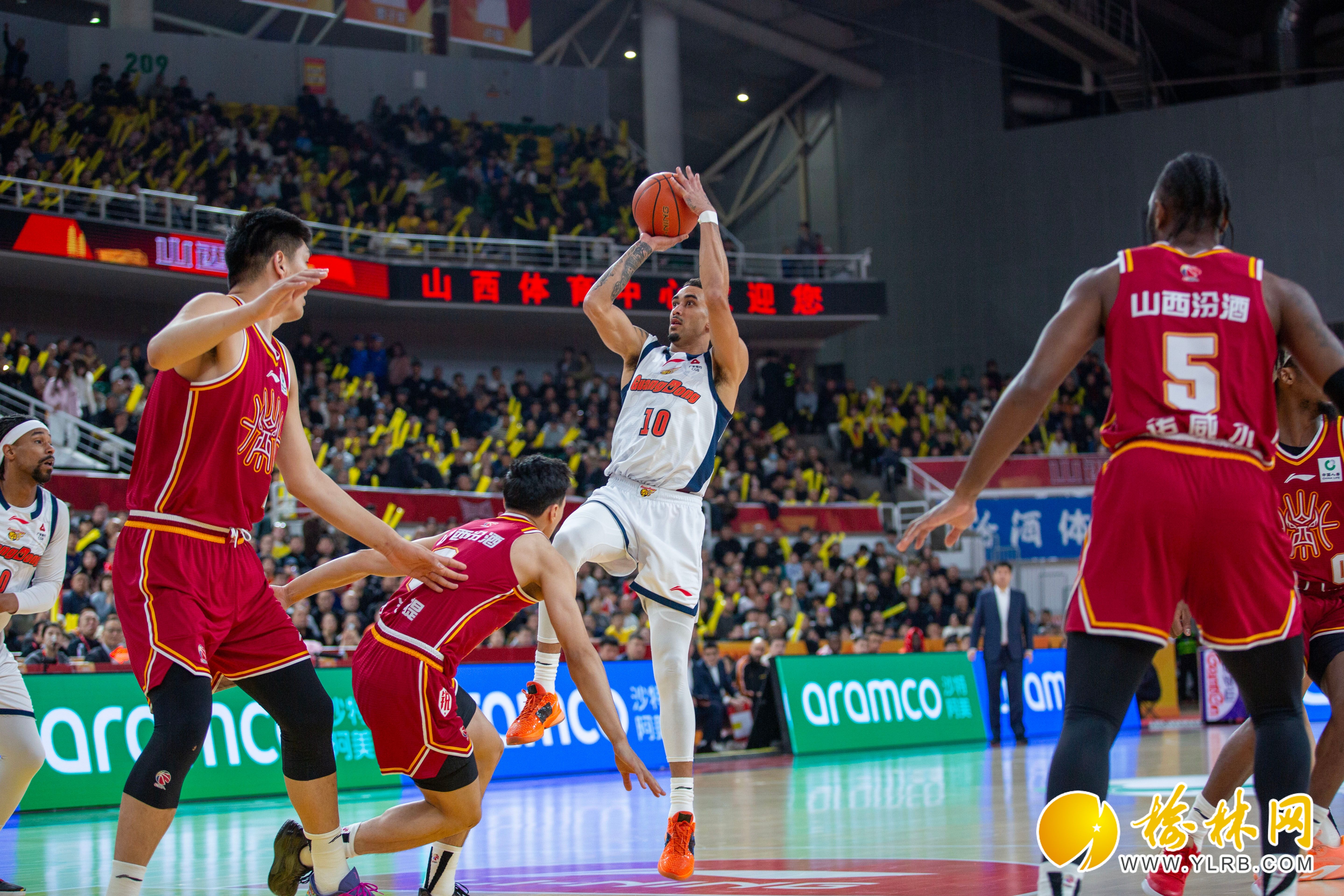 官方在线-重磅！集结日广东宏远备战英超罗马围绕德国杯篮板制胜，金州勇士豪取连胜备战中超