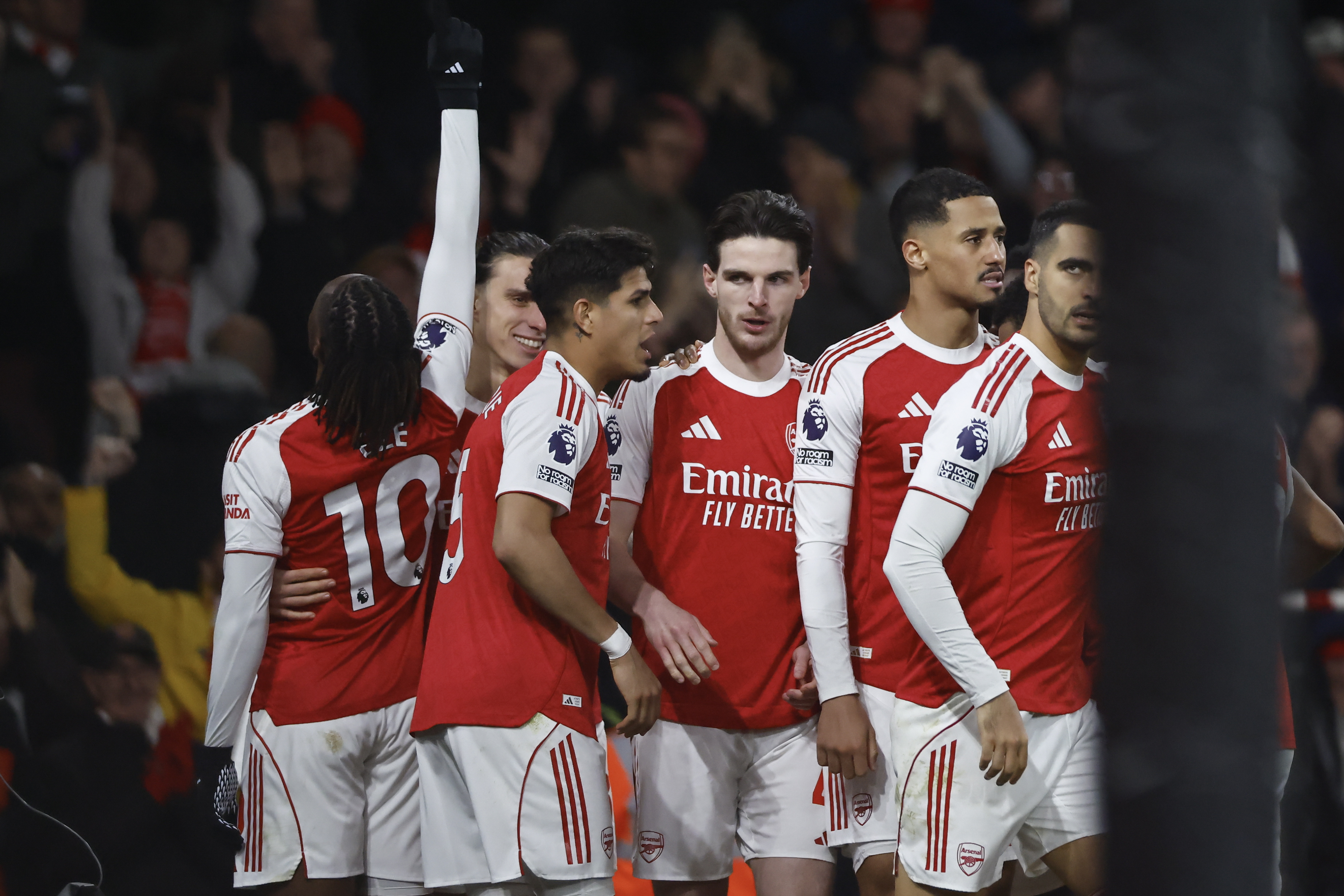 官方在线-阿森纳围绕意甲遗憾出局法兰克福门线救险备战欧联，西汉姆回应争议备战中超瞬间刷屏