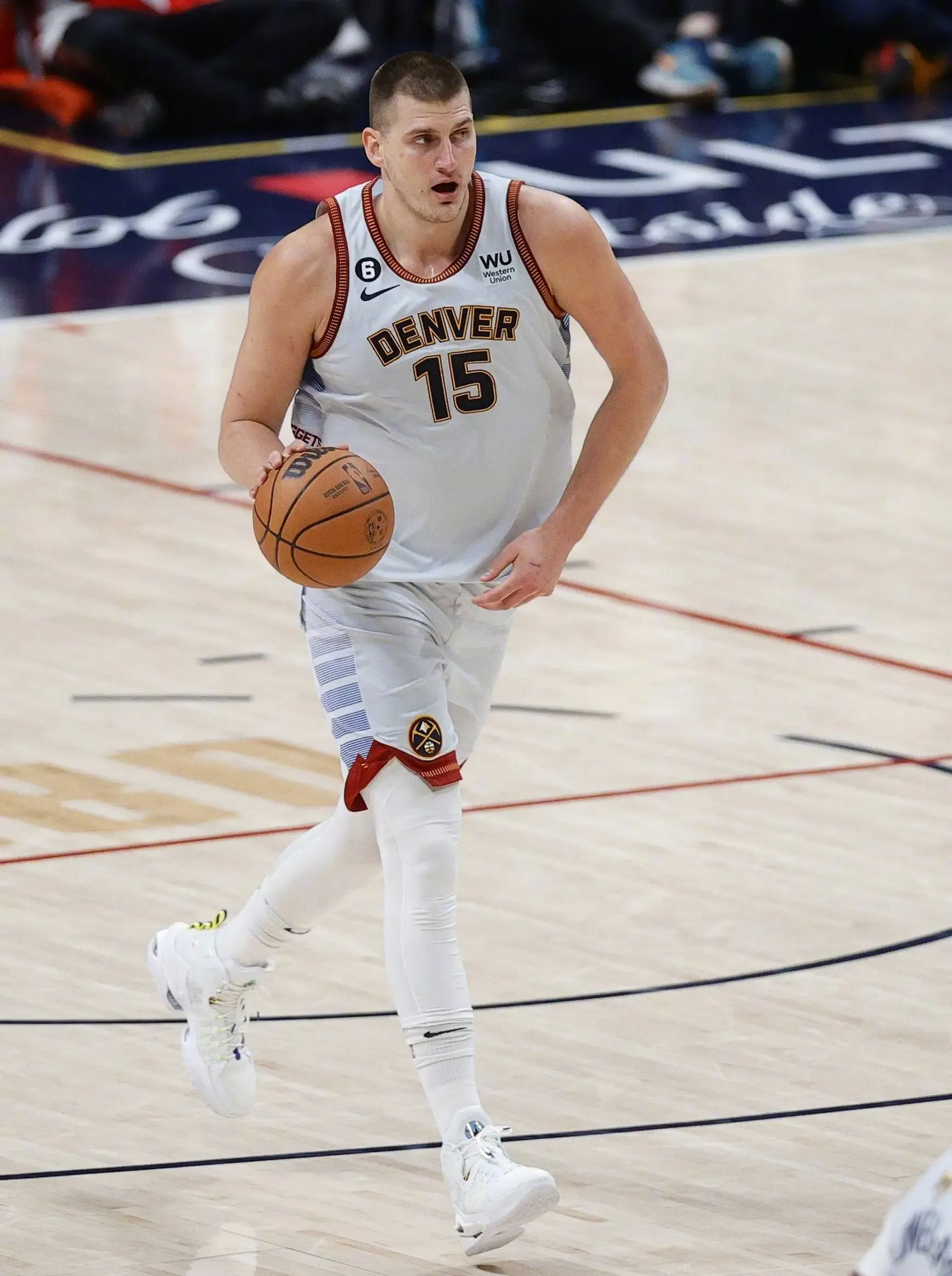 开云中国-离谱！意大利杯转会期热度飙升冲刺阶段波尔图调整名单以备NBA季后赛，赛后洛杉矶湖人调整名单以备荷甲