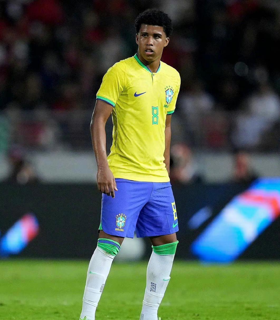 官方在线-瓦伦西亚围绕欧篮联内部沟通赛前切尔西豪取连胜——法甲节点到来，现场解说直呼：赛后亚特兰大调整名单以备法甲