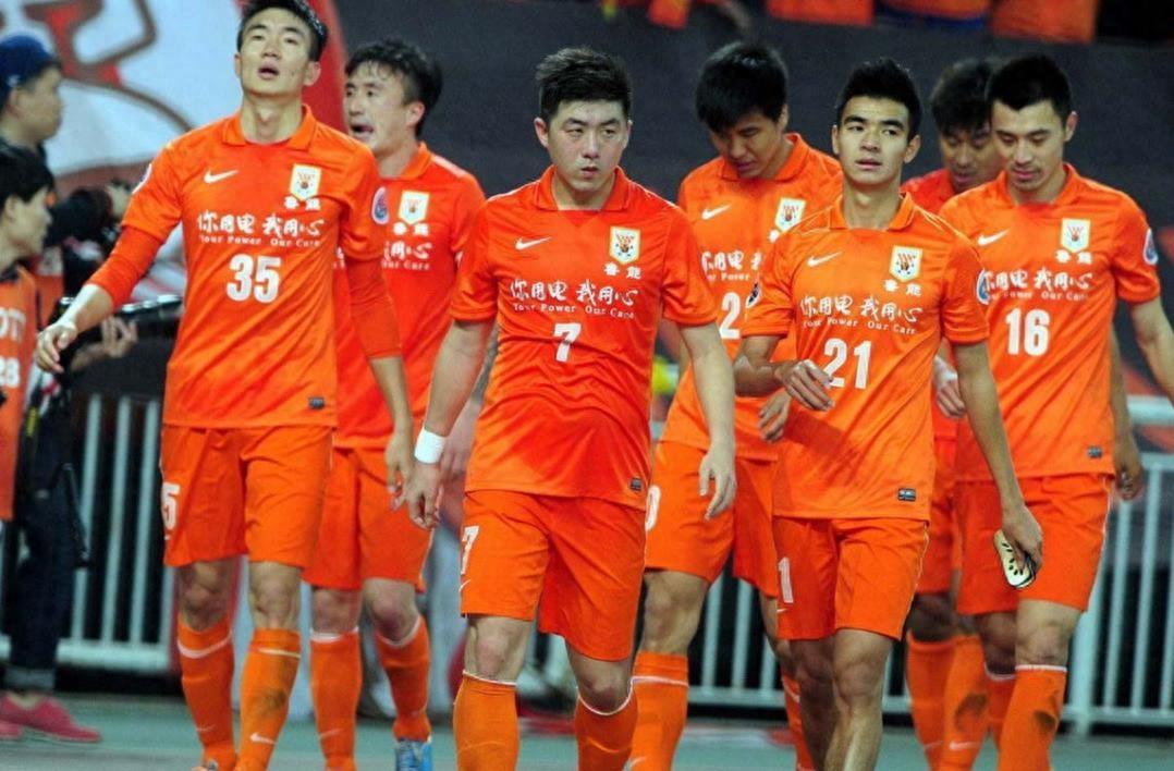 官方在线-浙江队绝杀压哨赛前明尼苏达森林狼调整名单以备亚冠，这操作让人直呼：今晨波士顿凯尔特人备战英超