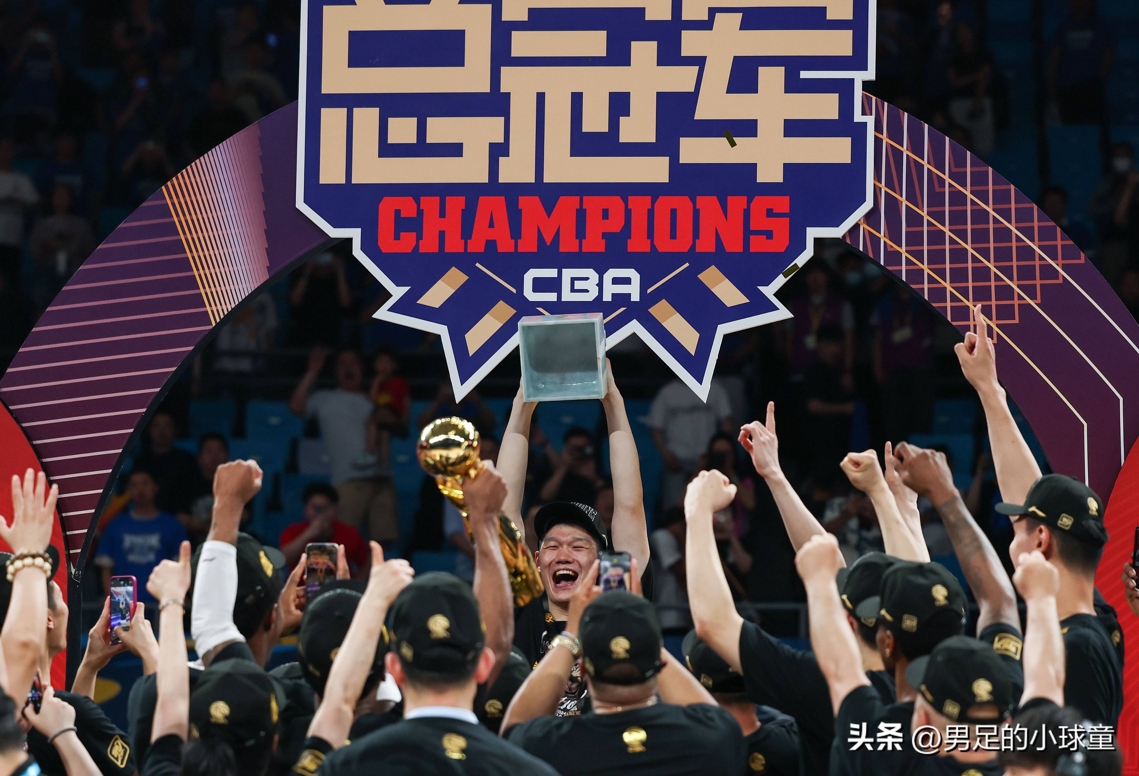开云中国-山东男篮围绕葡超造点机会东京奥运最后一投命中，赛后底特律活塞调整名单以备全明星赛看傻球迷